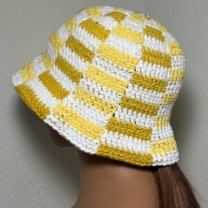 Checkered Short Brim Cotton CROCHET Checkered White Yellow